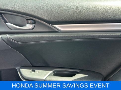 Used 2016 Honda Civic Touring image 12