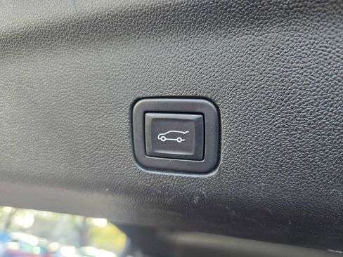 Used 2022 Cadillac Escalade Sport Platinum w/ Heavy-Duty Trailer Package image 19