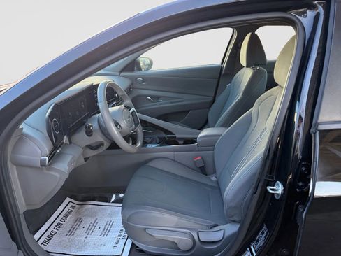 Used 2022 Hyundai Elantra SEL w/ Convenience Package image 10