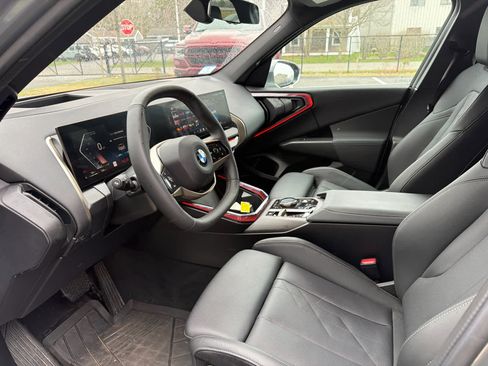 Used 2025 BMW X3 xDrive30i w/ Premium Package image 14