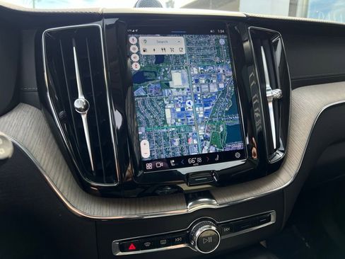 Used 2022 Volvo XC60 T8 Inscription w/ Advanced Package image 43