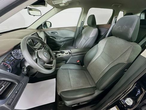 Used 2021 Nissan Rogue SV image 20