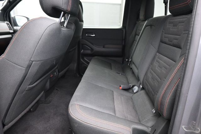 Used 2022 Nissan Frontier PRO-4X AWD/4WD image 8