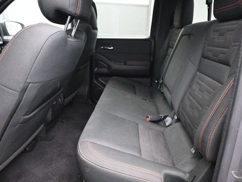 Used 2022 Nissan Frontier PRO-4X AWD/4WD image 8