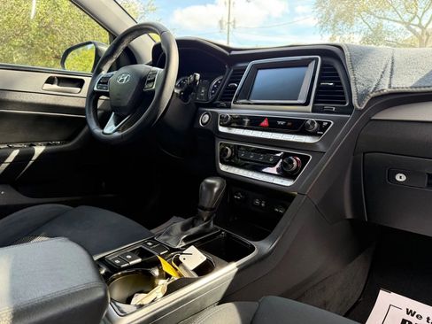 Used 2018 Hyundai Sonata SEL w/ Tech Package 02 image 14