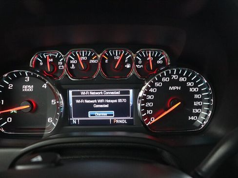Used 2017 GMC Yukon SLT AWD/4WD image 10