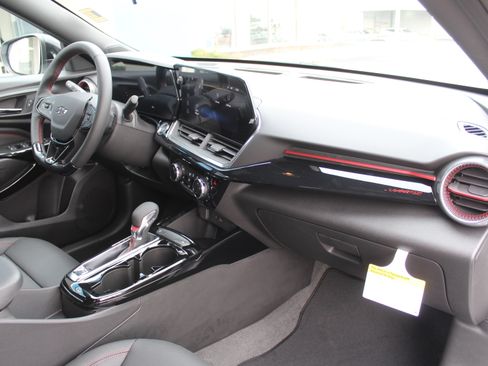 New 2026 Chevrolet Trax RS image 37