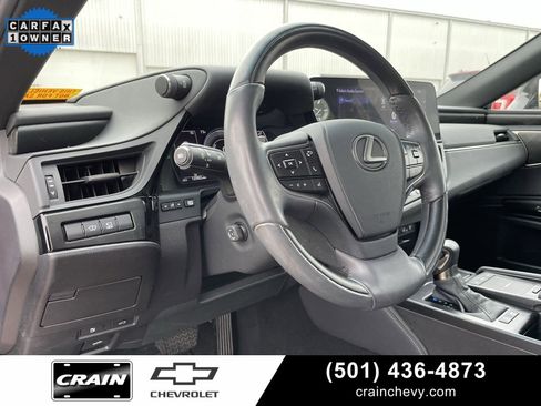 Used 2022 Lexus ES 300h Ultra Luxury image 9