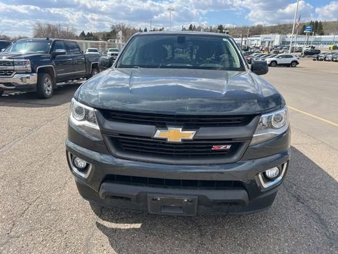 Used 2017 Chevrolet Colorado Z71 AWD/4WD image 2
