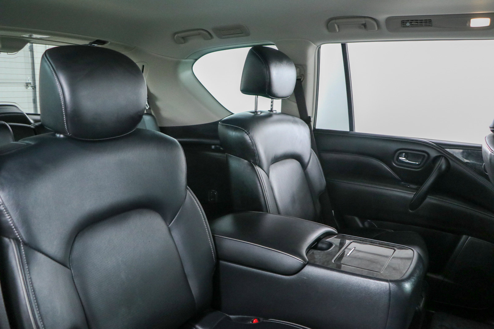Used 2023 INFINITI QX80 Luxe w/ Cargo Package RWD image 33