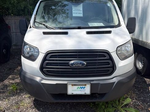 Used 2018 Ford Transit 150 XL RWD image 2