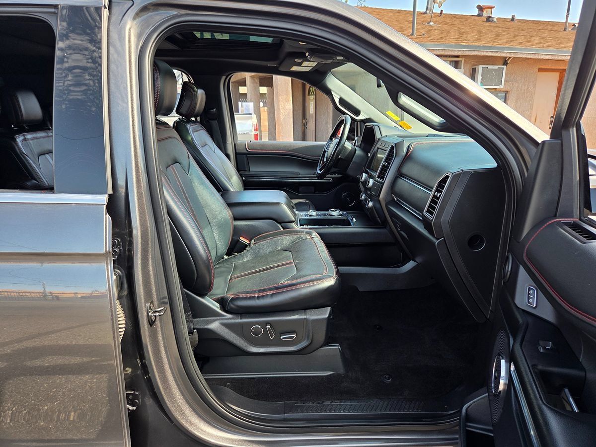 Used 2019 Ford Expedition Limited w/ Equipment Group 303A AWD/4WD image 54