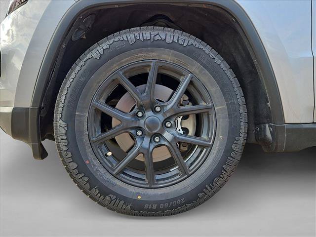Used 2014 Jeep Grand Cherokee Laredo w/ Quick Order Package 23E RWD image 21