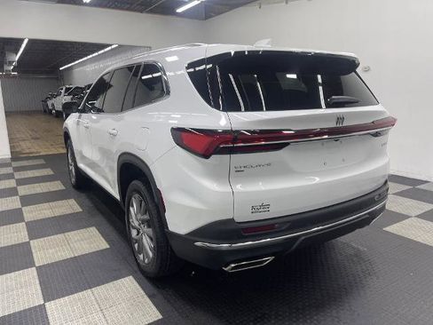 New 2025 Buick Enclave Preferred w/ Power Package image 2