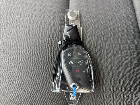 Used 2024 GMC Sierra 1500 Elevation image 33