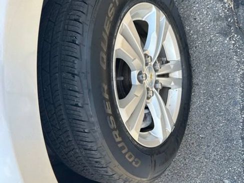 Used 2016 Chevrolet Equinox LS FWD image 11