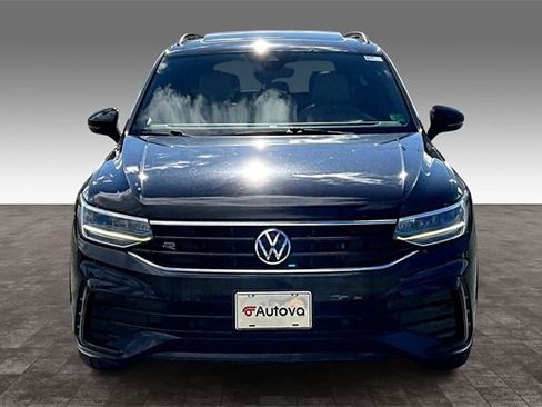 Used 2023 Volkswagen Tiguan SE R-Line image 2