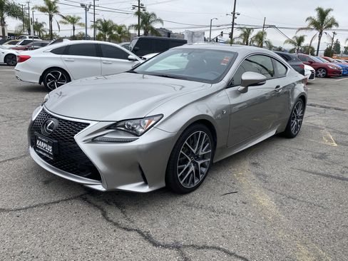 Used 2016 Lexus RC 200t RWD image 2