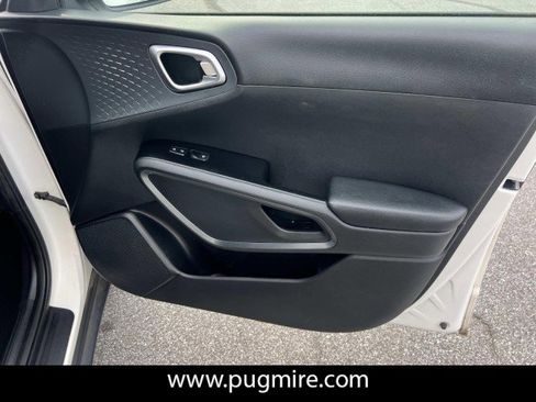 Used 2020 Kia Soul S image 14