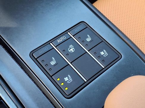 Used 2026 Lexus UX 300h FWD w/ Accessory Package (Z2) image 22