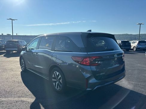 Used 2025 Honda Odyssey EX-L image 5