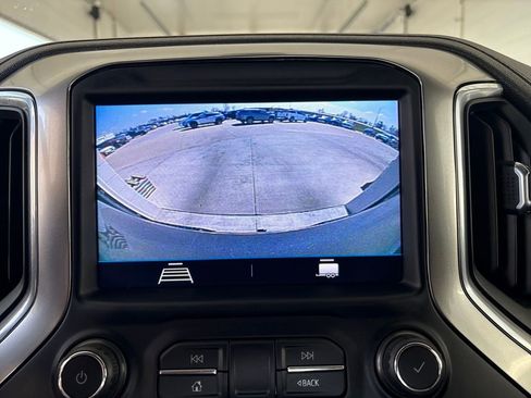 Used 2021 Chevrolet Silverado 1500 RST image 3