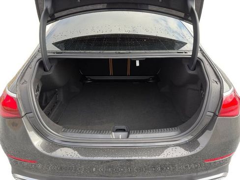 Used 2025 Mercedes-Benz E 350 4MATIC Sedan image 19