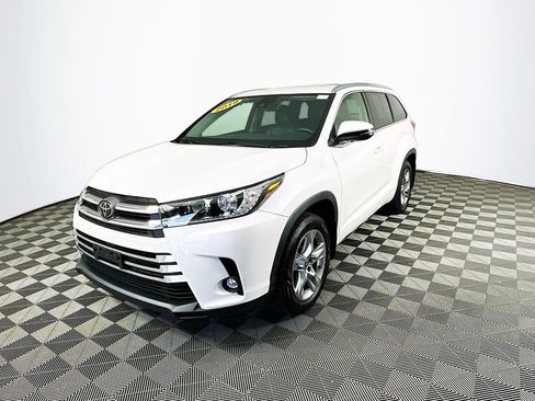 Used 2019 Toyota Highlander Limited AWD/4WD image 5