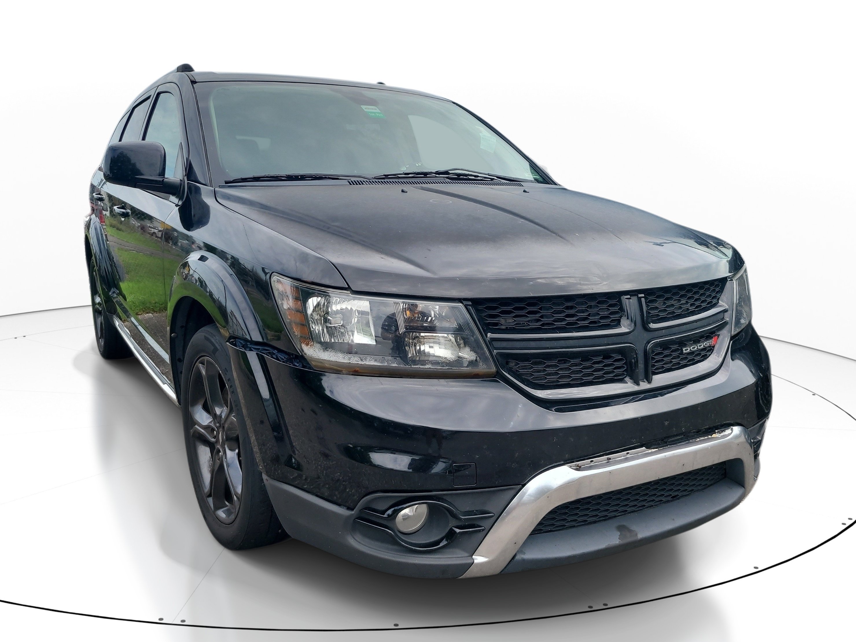 Used 2019 Dodge Journey Crossroad FWD image 1