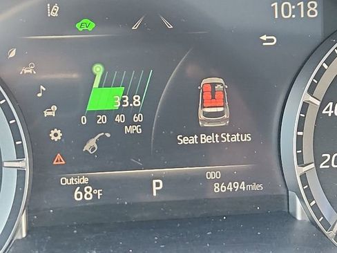 Used 2021 Toyota Highlander XLE FWD image 12