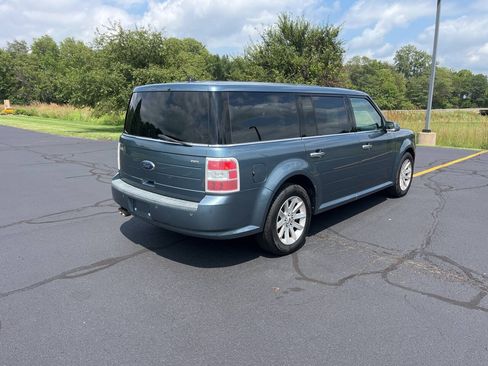 Used 2010 Ford Flex SEL FWD image 7