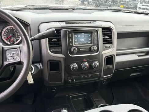 Used 2018 RAM 3500 Tradesman w/ Chrome Appearance Group image 14