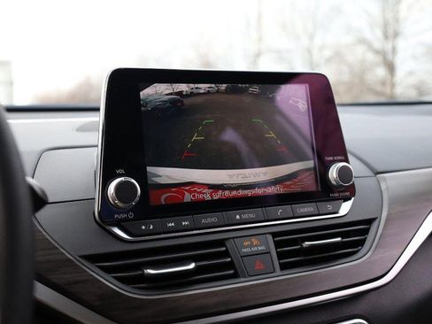 New 2025 Nissan Altima 2.5 SV image 12