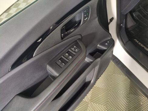 Certified 2024 Honda Passport Black Edition image 15