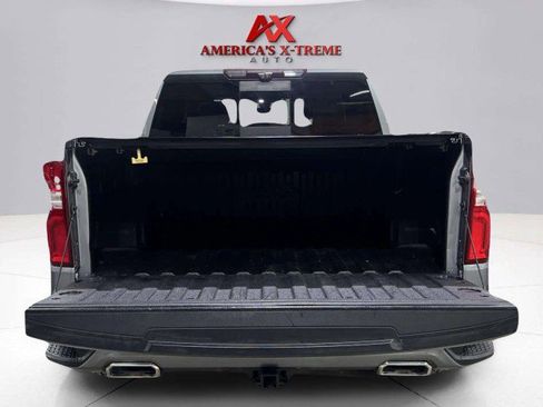 Used 2021 Chevrolet Silverado 1500 High Country w/ Technology Package image 31