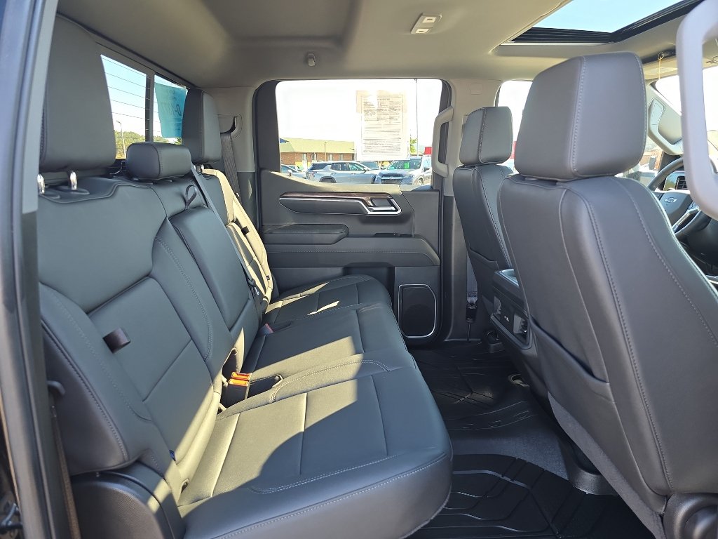 Certified 2025 Chevrolet Silverado 1500 RST w/ Convenience Package II AWD/4WD image 24