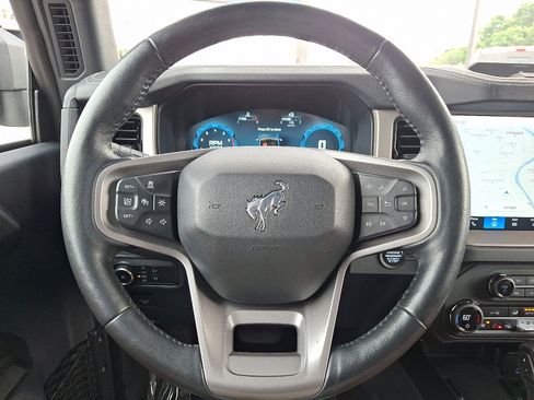 Used 2025 Ford Bronco Outer Banks w/ Sasquatch Package AWD/4WD image 19