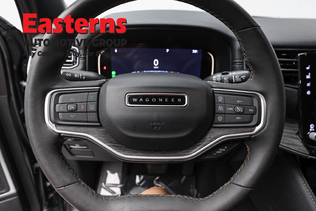 Used 2024 Jeep Wagoneer L Series II w/ Flexible Seating Group RWD image 12