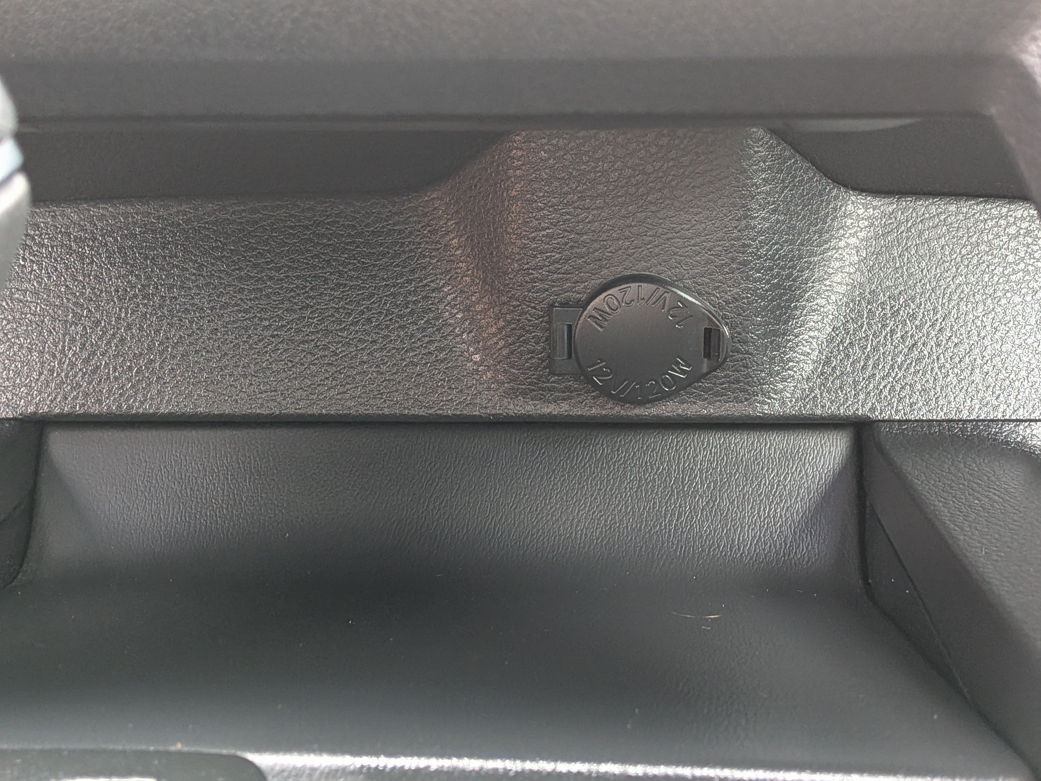 Used 2021 Toyota Avalon XLE w/ Moonroof Package FWD image 30