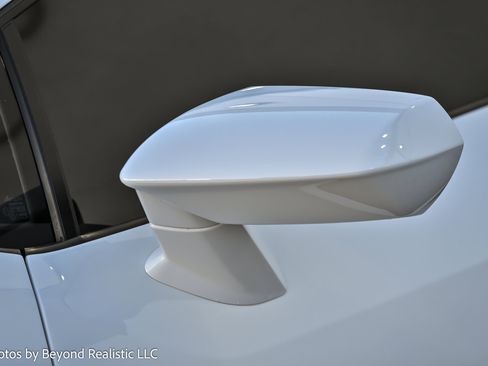 Used 2021 Lamborghini Huracan EVO image 12