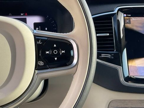Certified 2024 Volvo XC90 B6 Plus AWD/4WD image 18