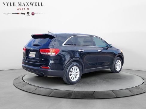 Used 2016 Kia Sorento L image 14