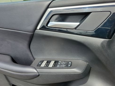 Used 2024 Mitsubishi Outlander SE AWD/4WD image 7