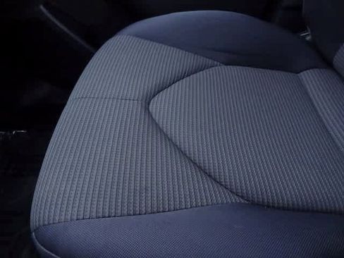 Used 2023 Toyota Highlander LE image 34