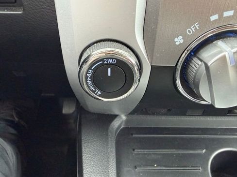 Used 2015 Toyota Tundra SR5 w/ SR5 Upgrade Package image 14