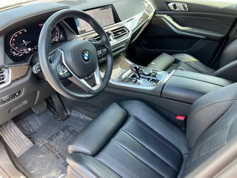 Used 2022 BMW X5 xDrive40i w/ Premium Package AWD/4WD image 14