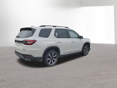 Used 2023 Honda Pilot Elite image 10