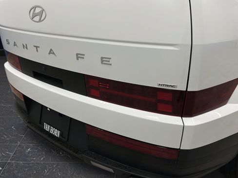 Used 2024 Hyundai Santa Fe SE AWD/4WD image 34