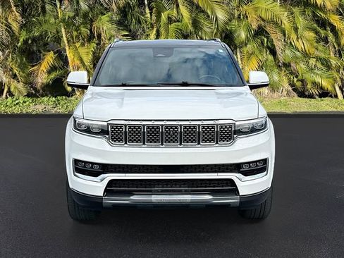 Used 2022 Jeep Grand Wagoneer Series I image 2