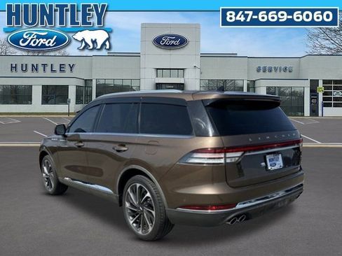 Used 2022 Lincoln Aviator Reserve w/ Equipment Group 201A AWD/4WD image 6
